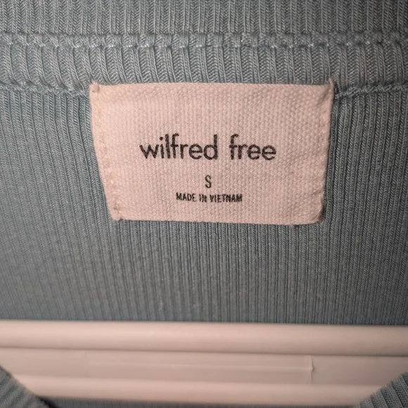 Go To Ribbed Long Sleeve Top - Picture 2 of 5